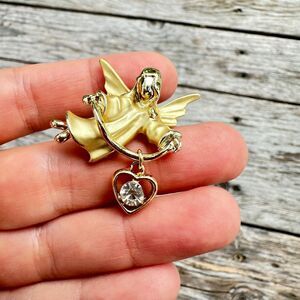 Vintage Jewelry Gold Tone Angel Brooch Pin